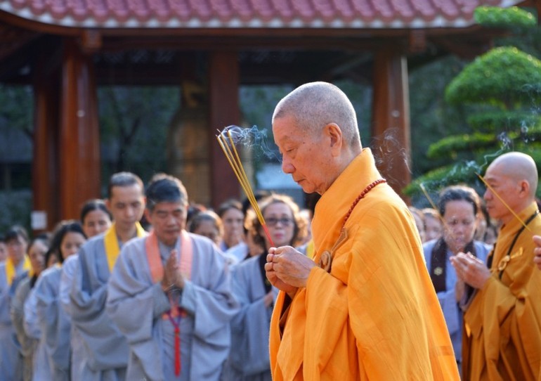 Cầu nguyện mùa Vu lan