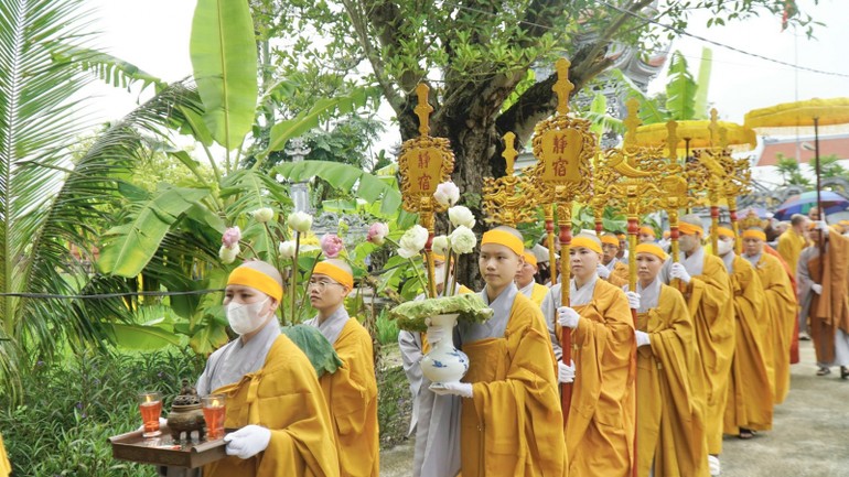 Thái Bình: Truy niệm, phụng tống kim quan Ni trưởng Thích Đàm Tuất nhập bảo tháp